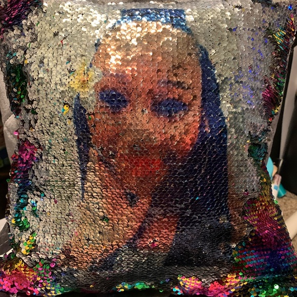 Custom sequins pillows - Picture 2 of 2